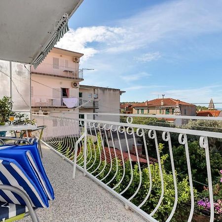Apartments Bole Макарска Экстерьер фото