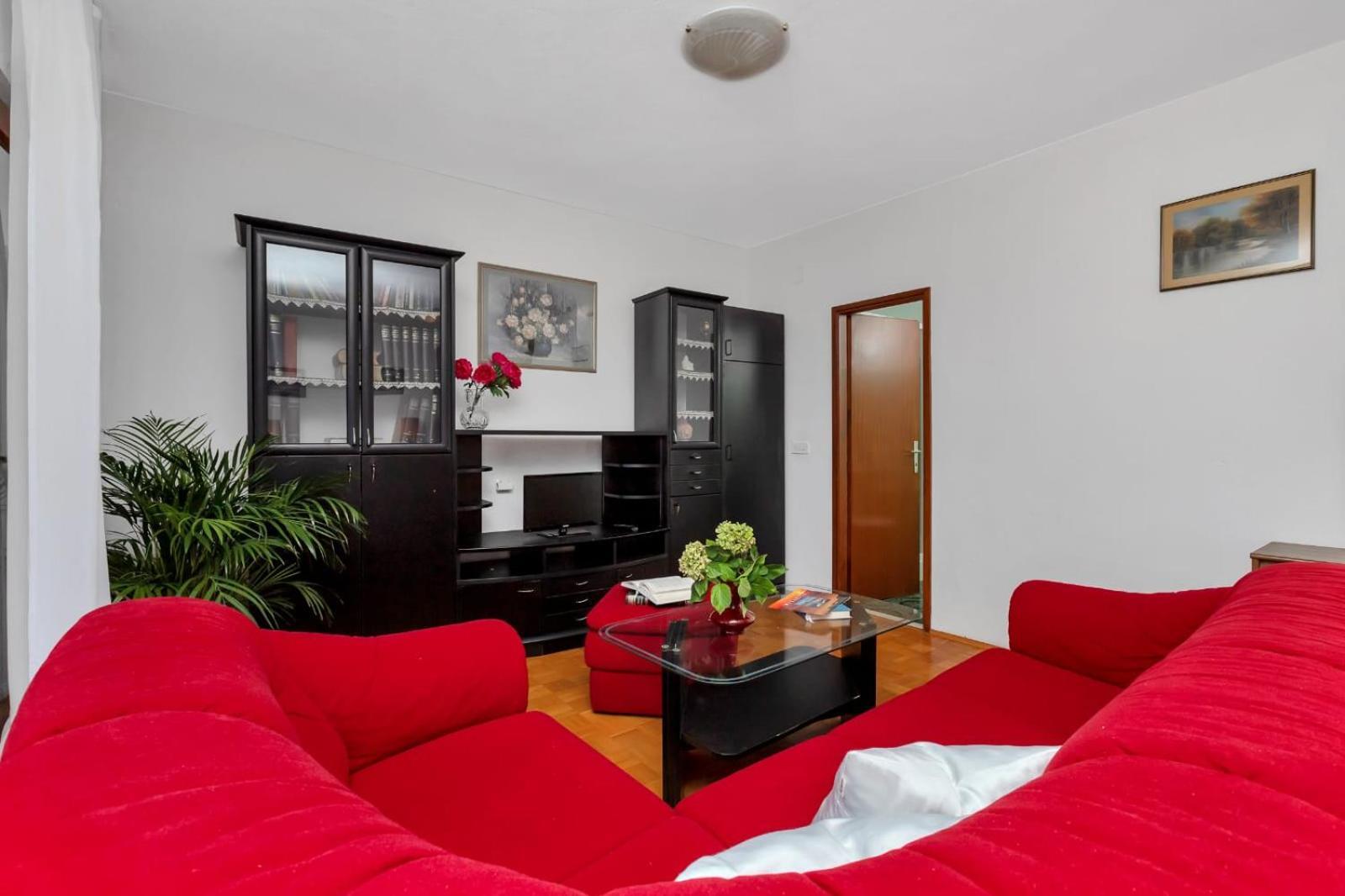 Apartments Bole Макарска Экстерьер фото